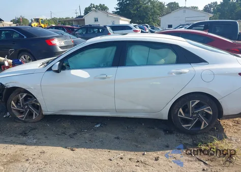 2025 Hyundai Elantra Sel Convenience z USA, uszkodzony, nr VIN KMHLS4DG8SU852853